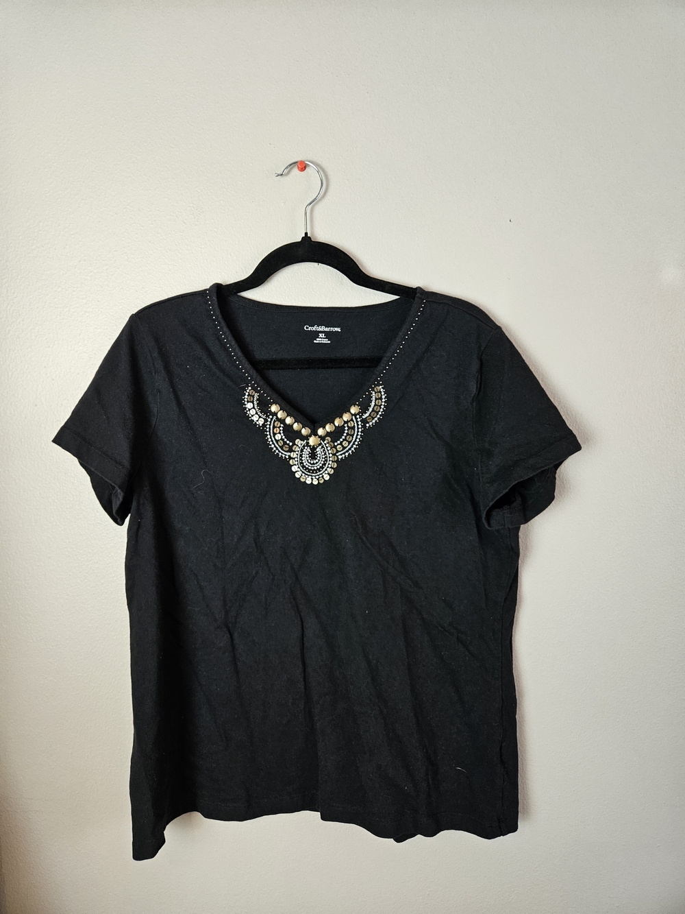 croft & barrow black V-neck tee with gold-tone studded neckline